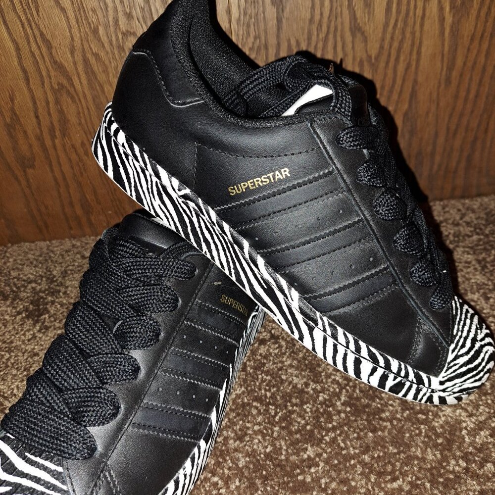 Adidas Superstar Black and White Zebra Print Sneakers,Like New - Picture 6 of 12
